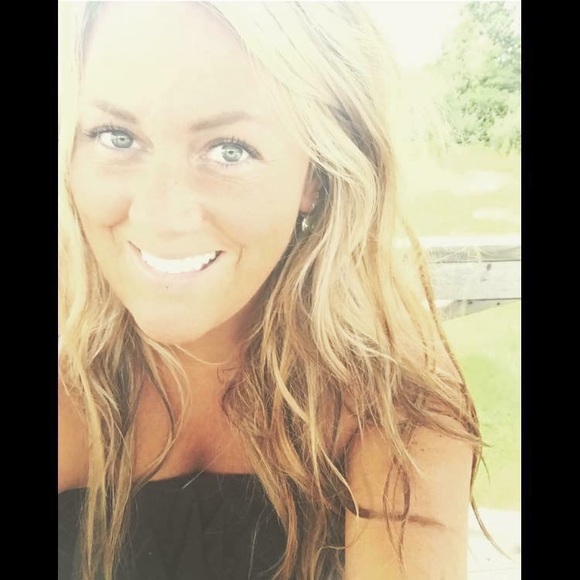 Meet your Posher, Jenny - Picture 1 of 1